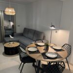 Woon- en eetkamer appartement Aqua Viento Torrevieja